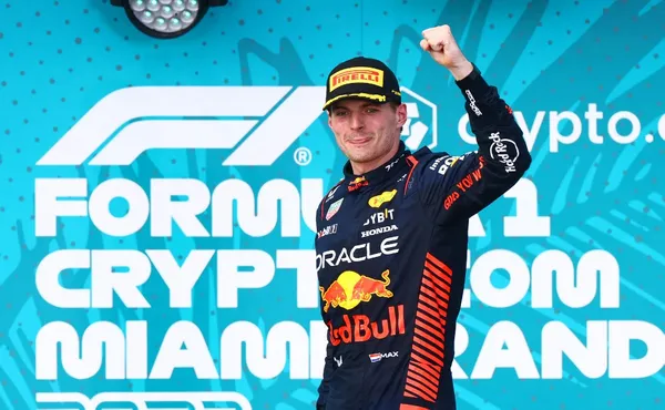 Verstappen vence GP de Miami após largar do nono lugar