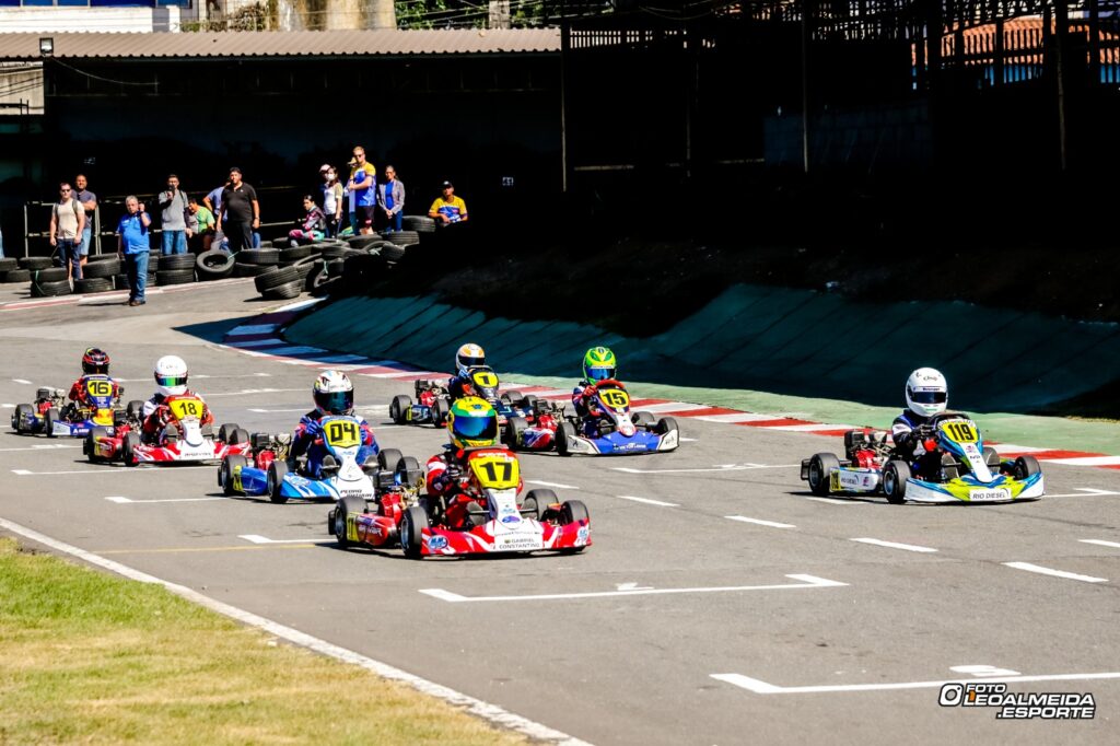 Pilotos das categorias Mirim, Cadete e F4 Júnior abrem a temporada 2023 do Campeonato Carioca Light de Kart em Volta Redonda