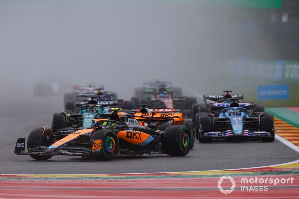 Lando Norris, McLaren MCL60, Daniel Ricciardo, AlphaTauri AT04, Esteban Ocon, Alpine A523, Lance Stroll, Aston Martin AMR23, George Russell, Mercedes F1 W14, Valtteri Bottas, Alfa Romeo C43