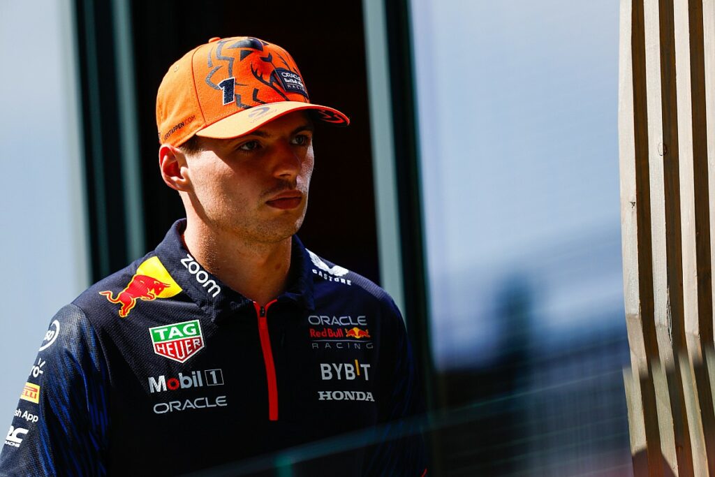 F1-Uso de pneus explica Verstappen 11º e queda de Russell nos TLs