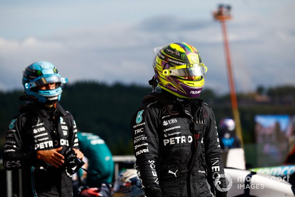 Lewis Hamilton, Mercedes-AMG, George Russell, Mercedes-AMG, in Parc Ferme after the Sprint