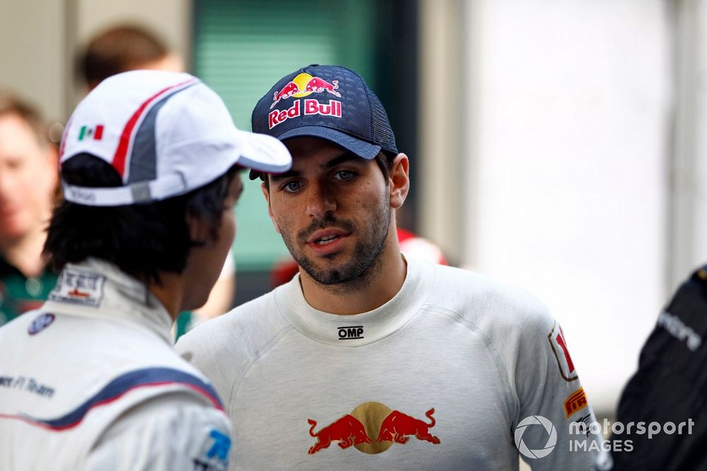 Jaime Alguersuari, Toro Rosso, avec Sergio Perez, Sauber