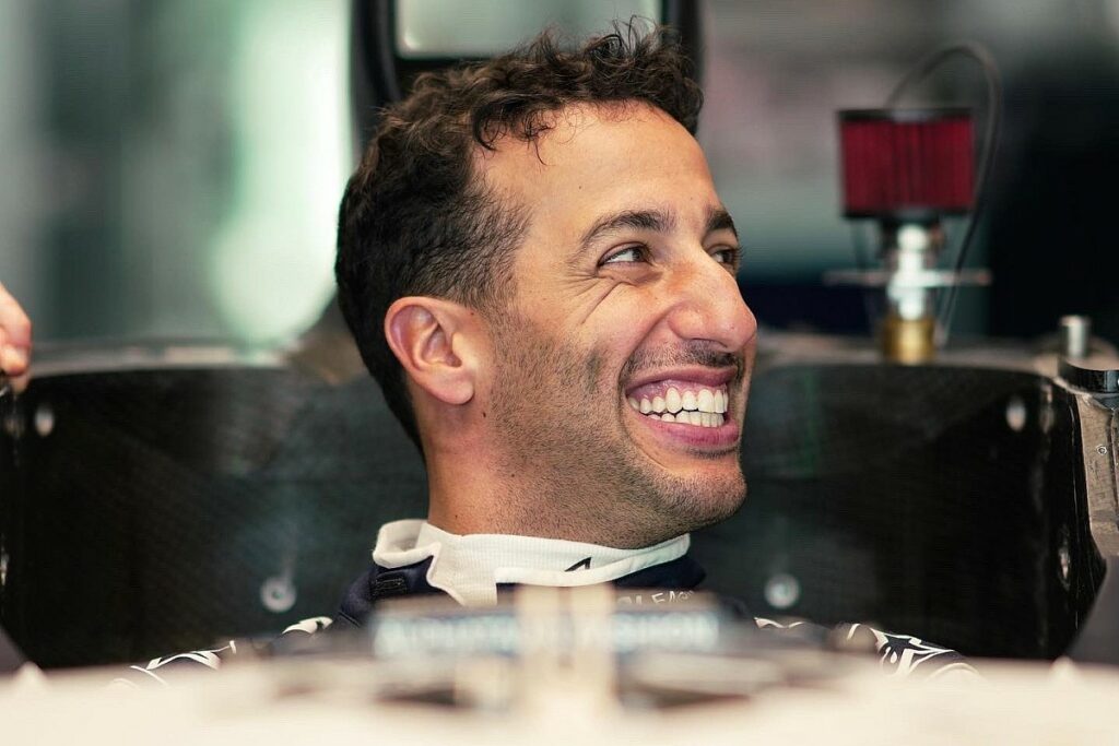 RETA FINAL: A volta de Ricciardo, Red Bull atualizada, equipes novas e Aston em xeque