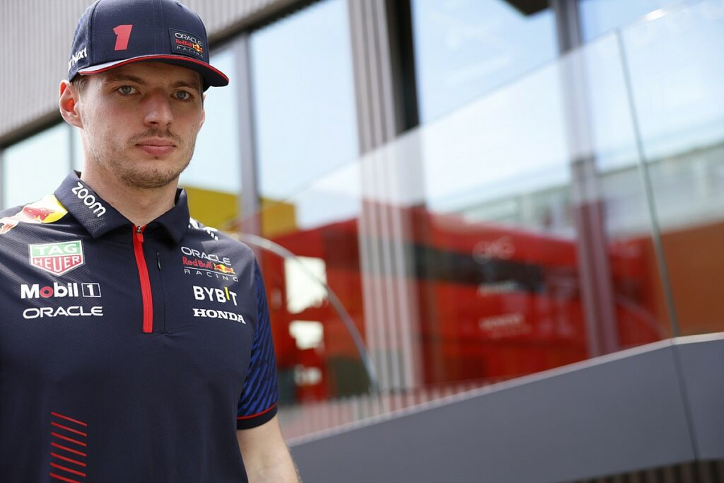 Verstappen questiona estilo frenético da F1: “Ainda vale a pena?”