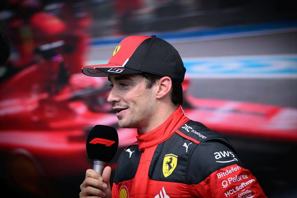 Leclerc pede que F1 ache balanço de carros leves com downforce