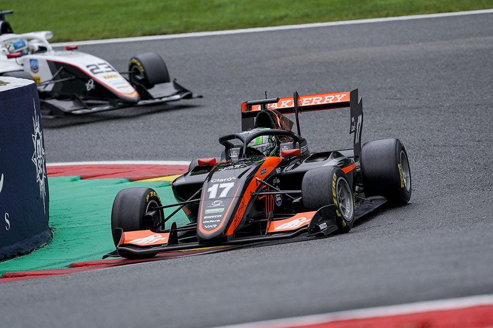 Caio Collet compete em Monza e busca segunda vitória no encerramento da temporada da Fórmula 3