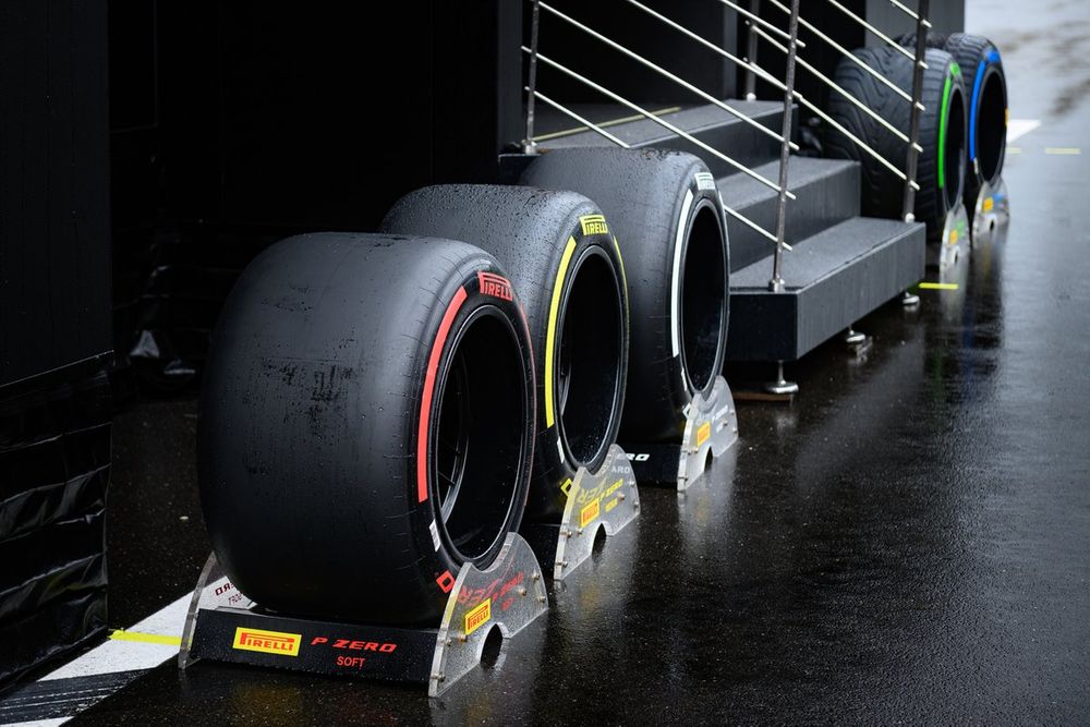 Pirelli tyres