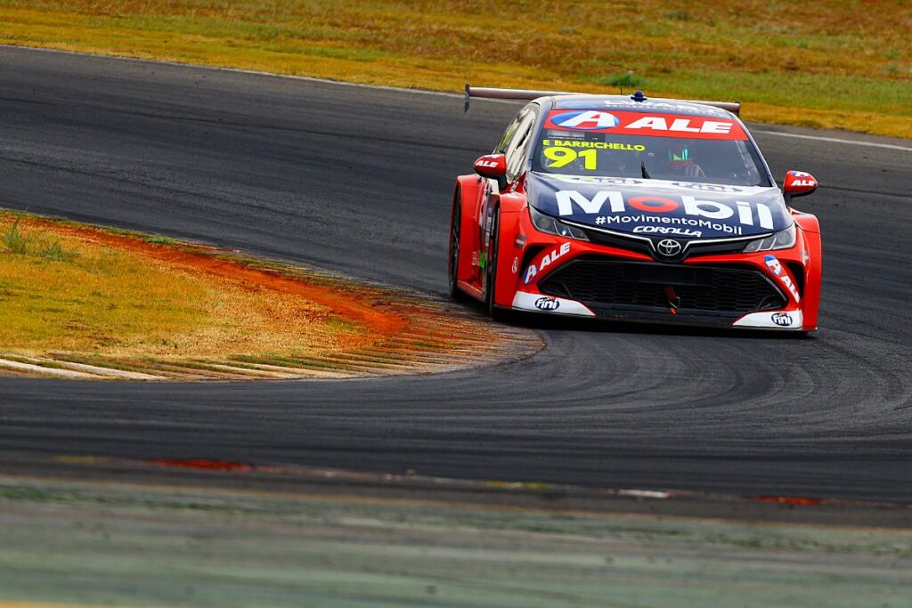 Dudu Barrichello busca bom resultado após forte etapa na Stock