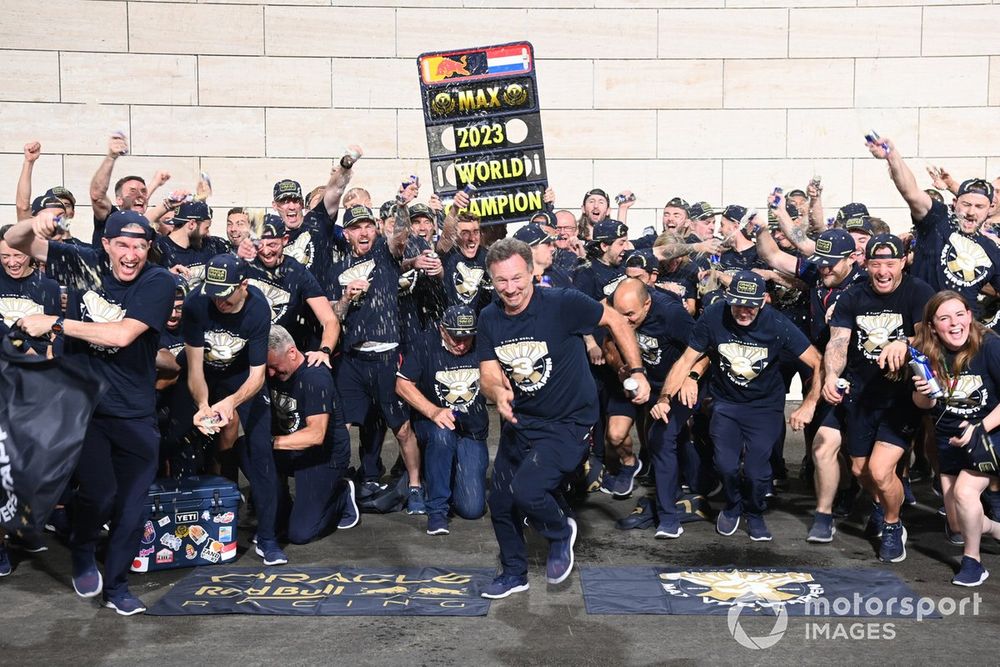 Max Verstappen, Red Bull Racing, Christian Horner, Team Principal, Red Bull Racing, Adrian Newey, Chief Technology Officer, Red Bull Racing, the Red Bull Racing team celebrate after securing the 2023 drivers world championship