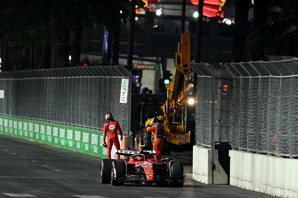 Vasseur define punição de Sainz como “grande golpe” para time