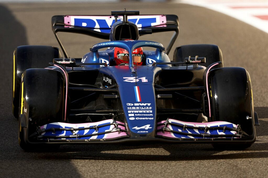 Ocon lidera teste em Abu Dhabi; Drugovich 12º, Fittipaldi 19º