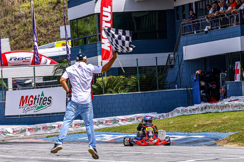 Luiz Keiji vence a Final e garante tÃ­tulo brasileiro de forma invicta na SÃªnior AM