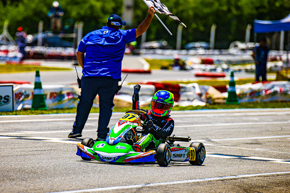 Rafael Busato garante título no Campeonato Brasileiro e Guilherme termina no Top 10 da Mini 2T