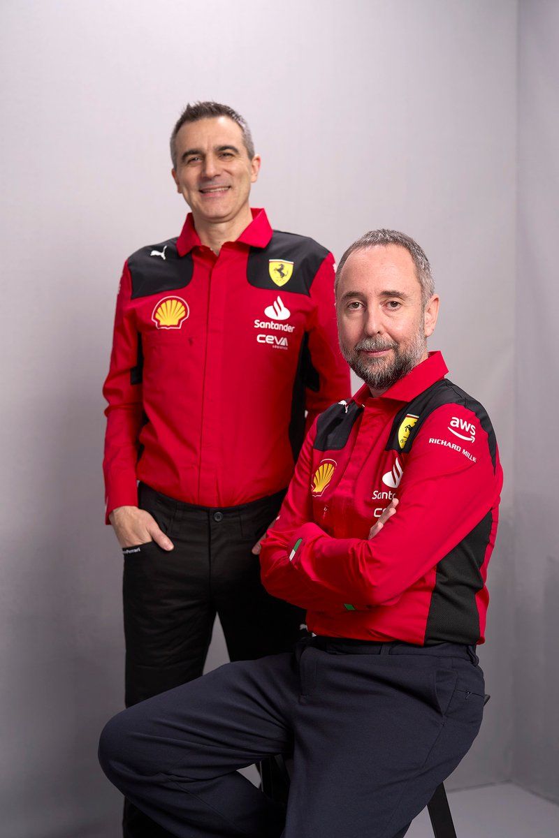 Enrico Gualtieri, capo dei motori, ed Enrico Cardile, direttore tecnico del telaio Ferrari