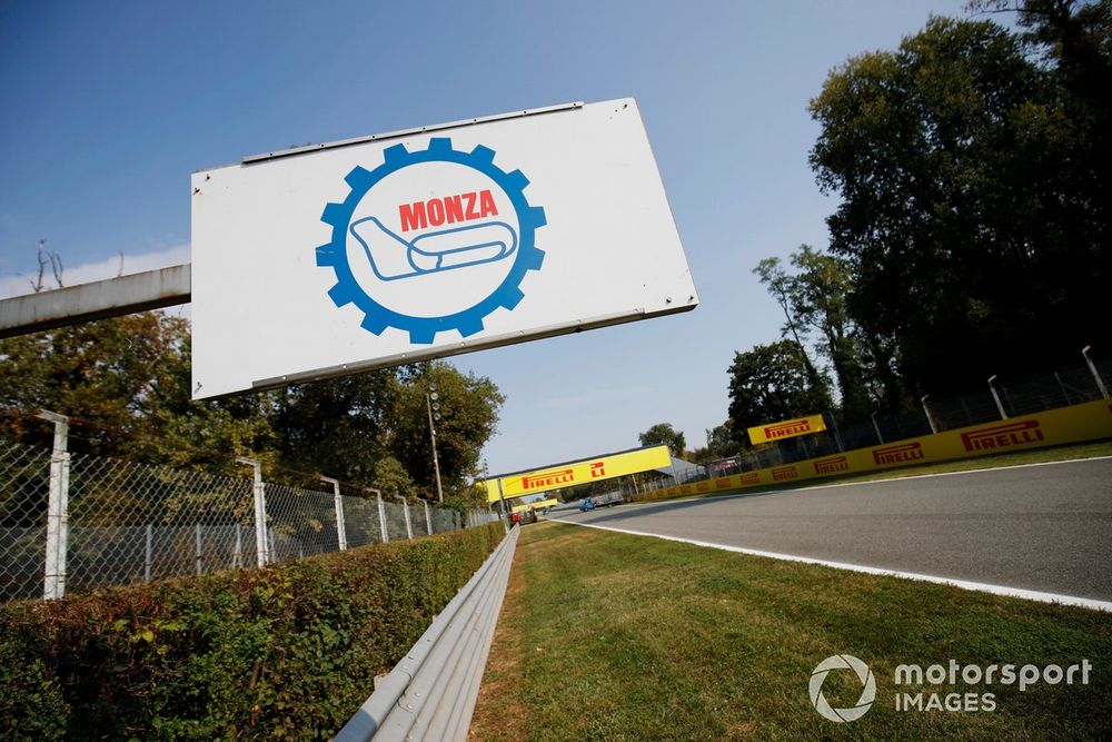 Monza circuit signage