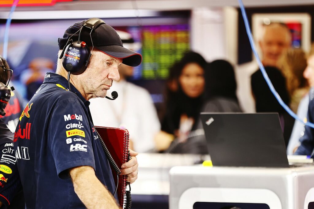 Newey explica por que ‘optou’ por ponto fraco da Red Bull na F1