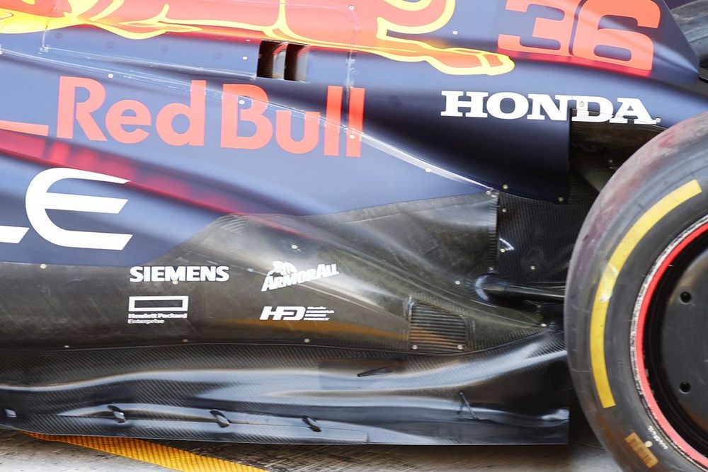 Red Bull Racing RB19: lo sfoga d'aria c'era già lo scorso anno