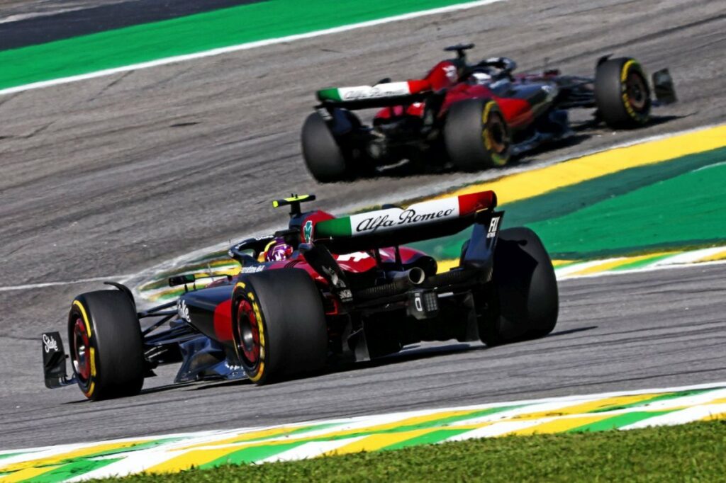 Audi e Red Bull enfrentam desafio com motores, diz Ferrari