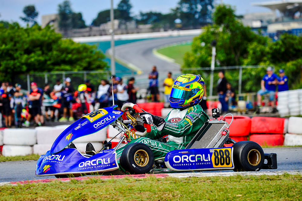 Início da temporada de Alfredinho Ibiapina foi com pódio na Shifter Graduados em Interlagos