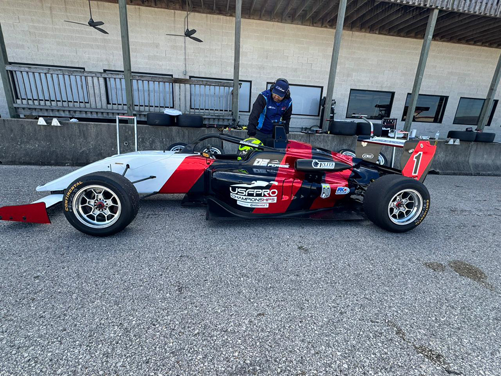 Nic Giaffone destaca bom rendimento na pré-temporada da USF2000 no Texas