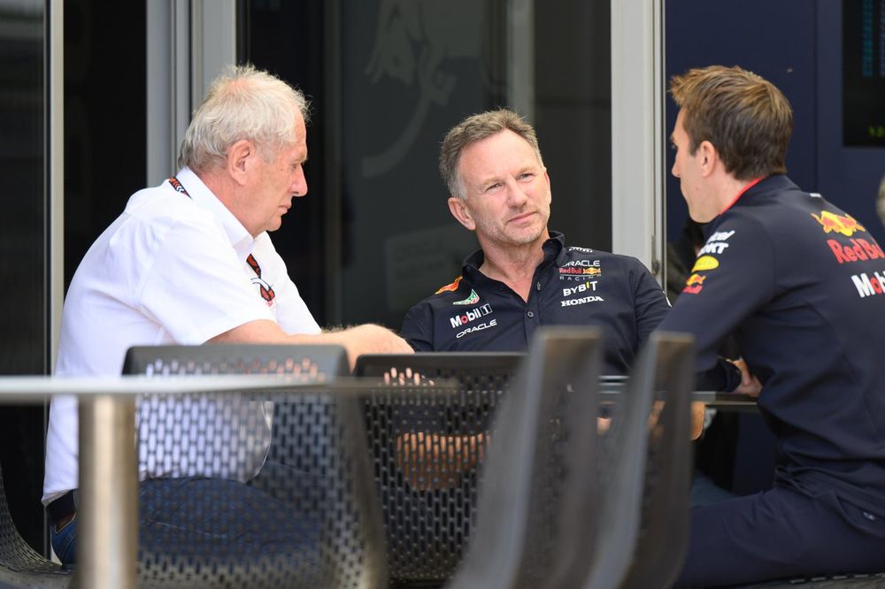 Helmut Marko, consultor da Red Bull Racing, e Christian Horner, chefe de equipe da Red Bull Racing