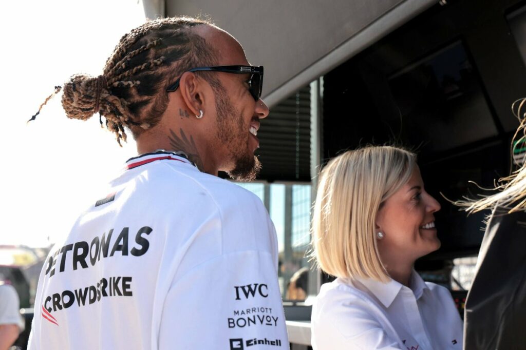 Hamilton presta apoio a Susie Wolff em ação contra a FIA
