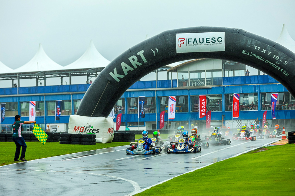 Copa Beto Carrero abriu temporada com sol e chuva no último sábado