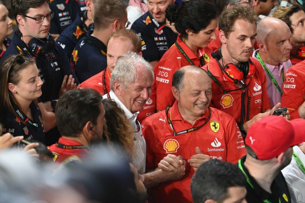 Helmut Marko dá conselho a chefe da Ferrari sobre Bearman