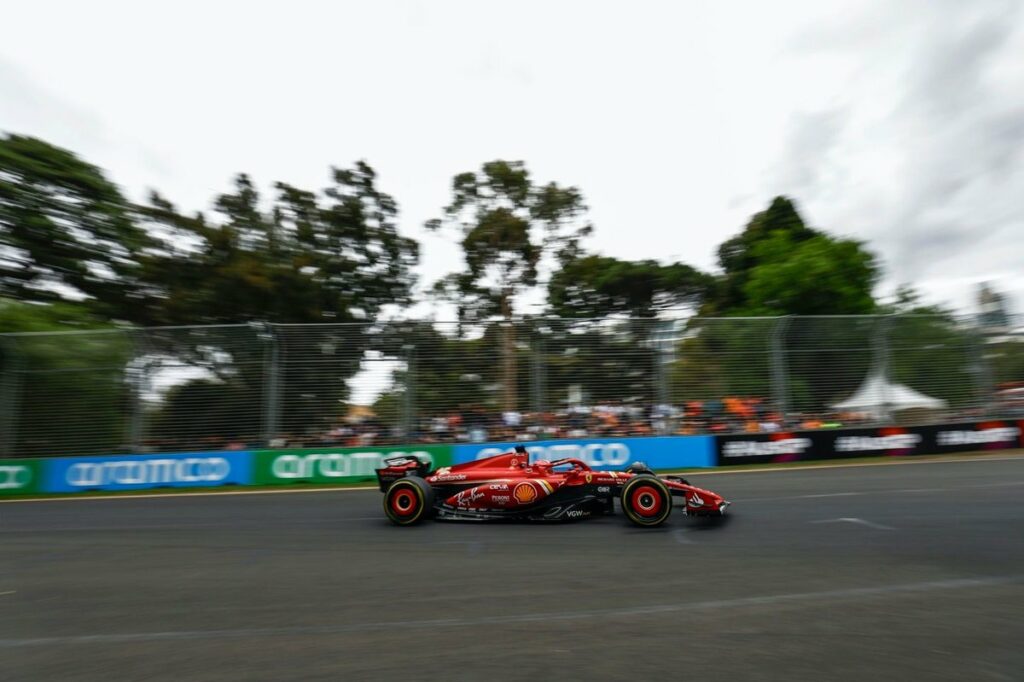 Leclerc lidera TL3 na Austrália, com Max e Sainz no top 3