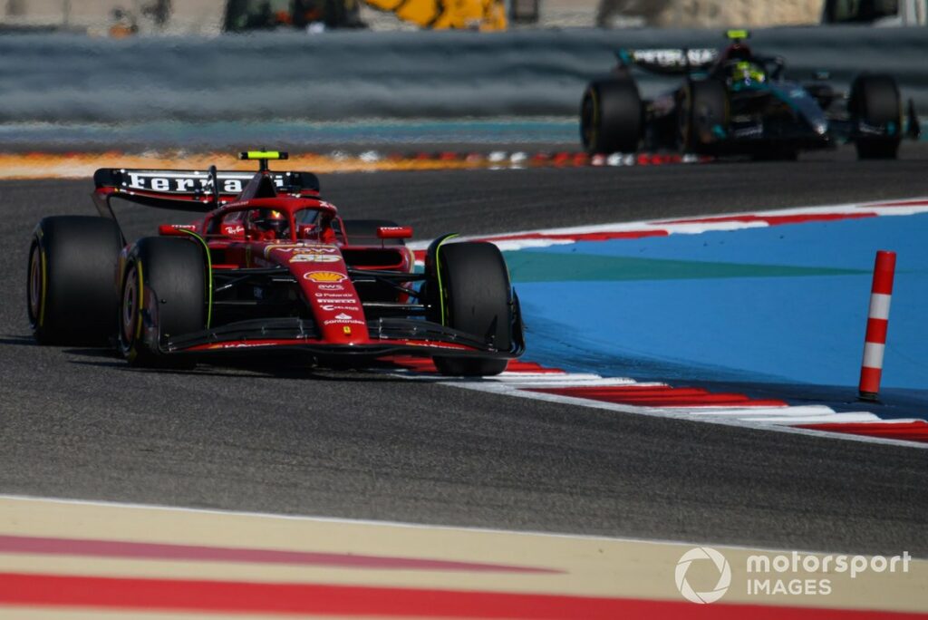 Sainz lidera terceiro treino livre para o GP do Bahrein com Alonso em 2º e Verstappen em 3º