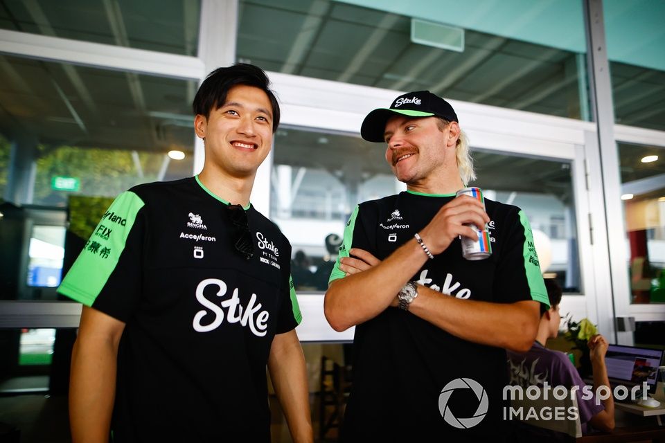 Zhou Guanyu, Stake F1 Team KICK Sauber, Valtteri Bottas, Stake F1 Team KICK Sauber