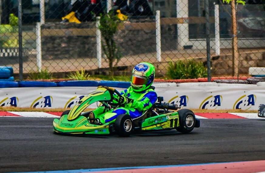 Vicente da Silva disputa o Rok Superfinal na Itália após cravar melhor volta no Brasileiro