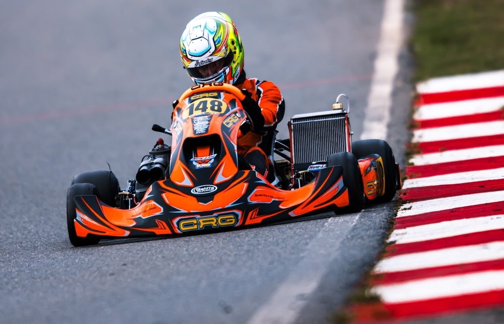 Show de ultrapassagens e incrível recuperação marcaram a estreia de Gabriel Gomez no Mundial de KZ2