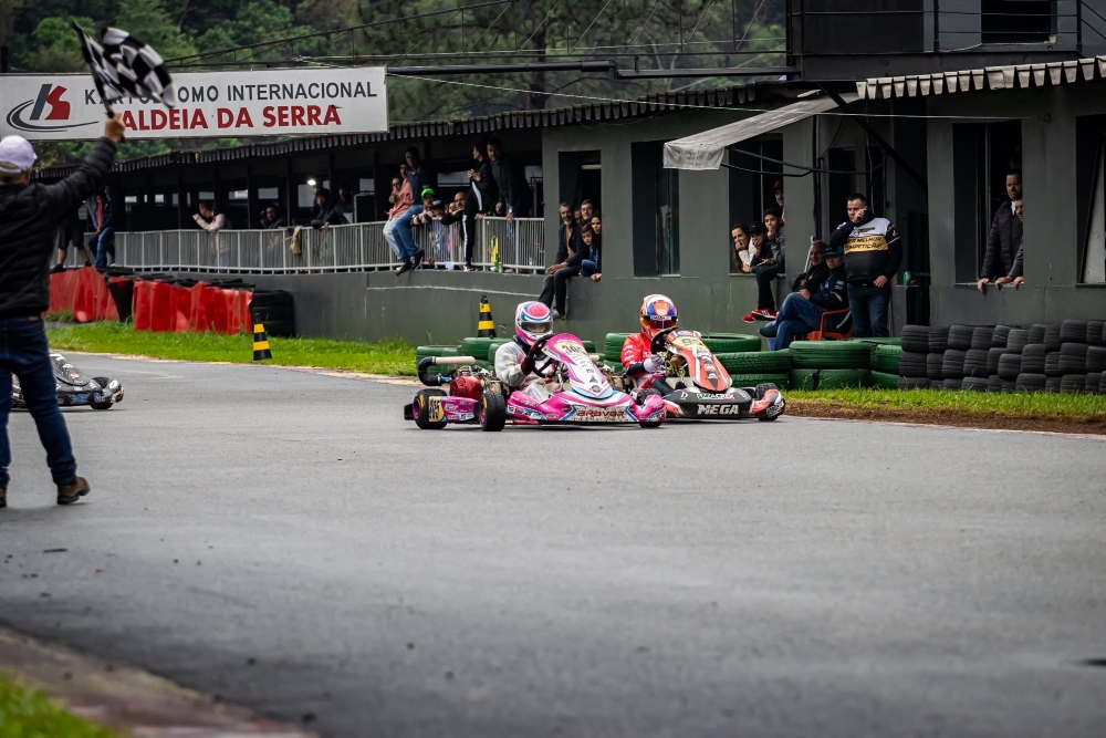 Marcella Assumpção venceu bateria na V11 Aldeia Cup e voltou a se destacar no kartismo paulista