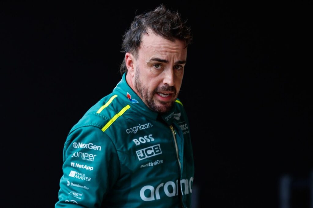 Alonso passa mal e não participa do dia de mídia no México