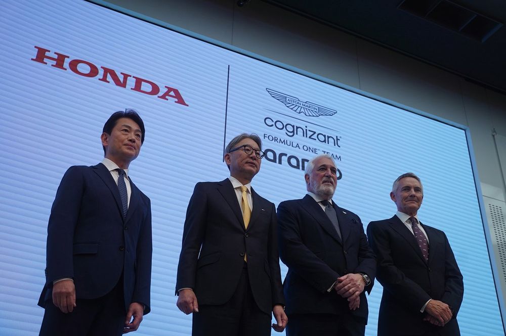 Lawrence Stroll,  Toshihiro Sanbe,,President and CEO Honda Motor,Koji Watanabe, President of Honda Racing Corporation,,Martin Whitmarsh