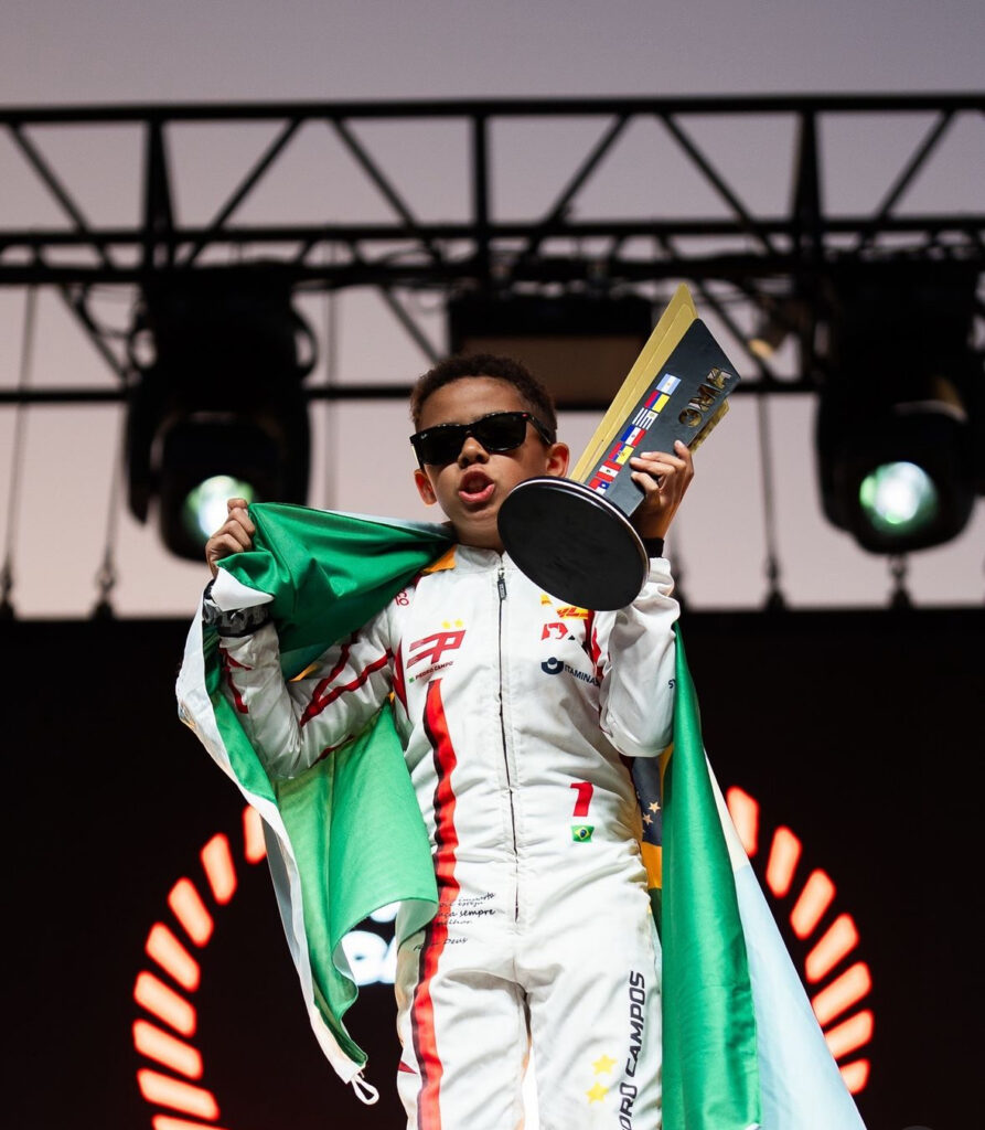 Fenômeno! Pedro Campos Campeão Sul Americano de Kart com 9 anos de idade