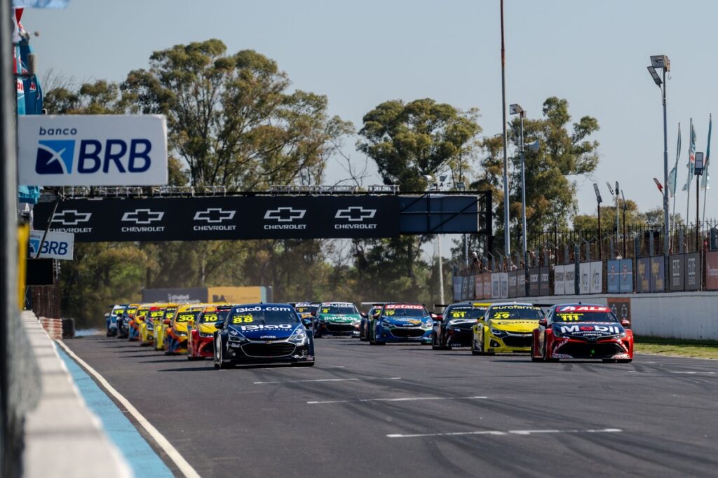 AO VIVO: Acompanhe à transmissão da corrida principal da Stock Car na Argentina