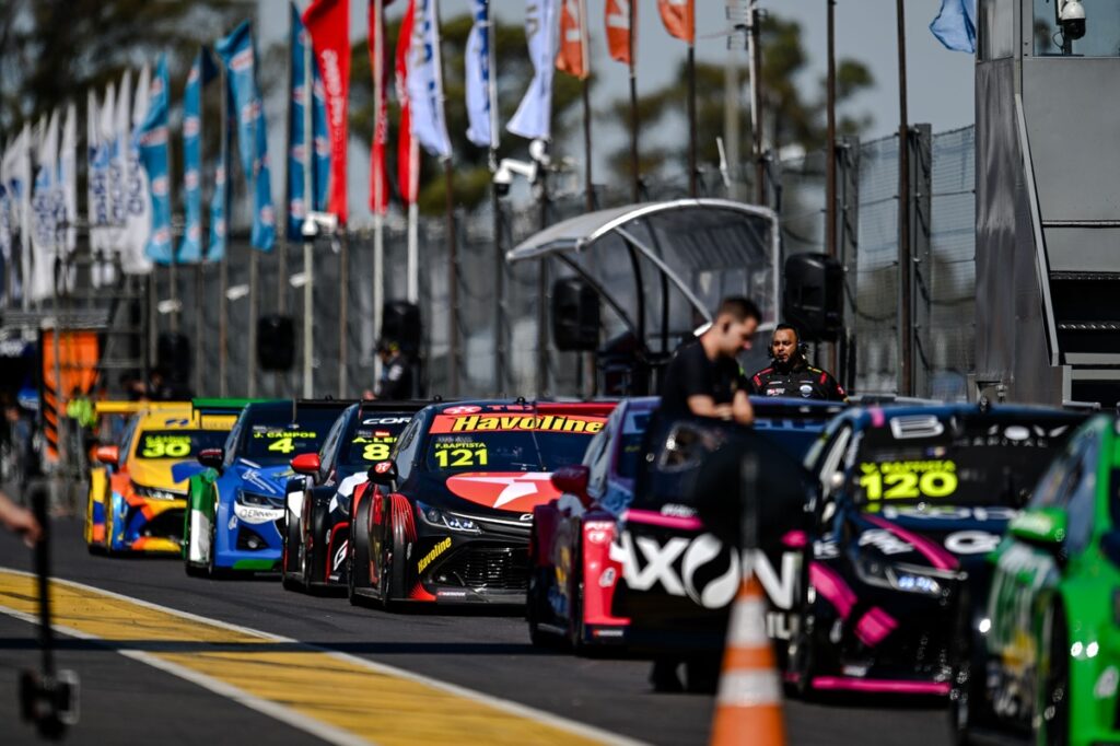 AO VIVO: Assista à corrida sprint da Stock Car em Buenos Aires