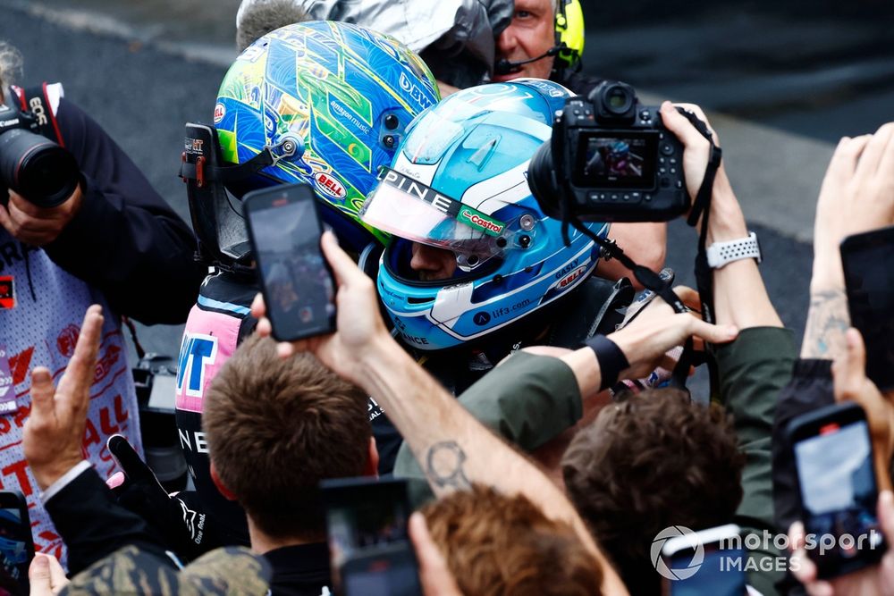 Esteban Ocon, Alpine F1 Team, 2nd position, Pierre Gasly, Alpine F1 Team, 3rd position, celebrate in Parc Ferme 