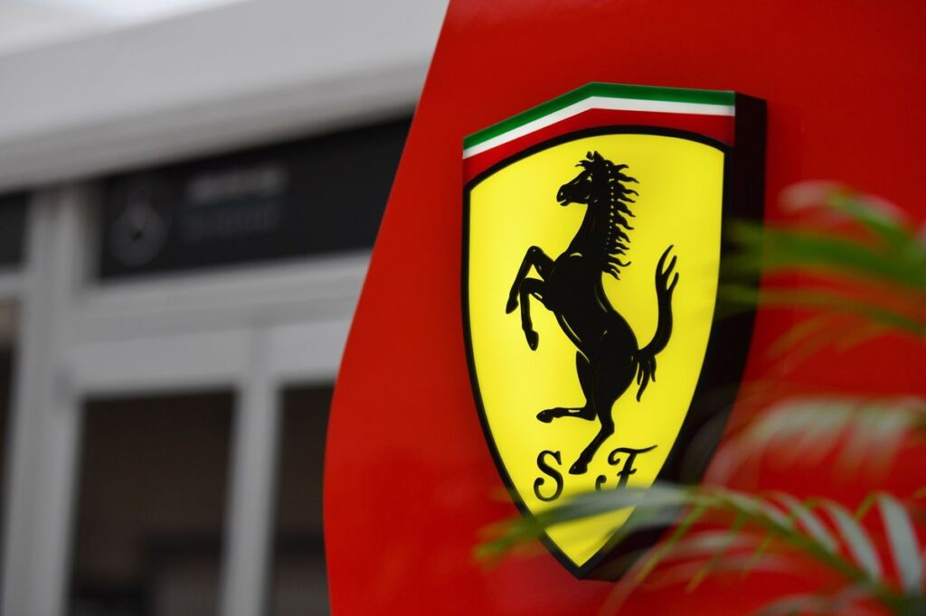 Ferrari anuncia acordo plurianual com a IBM