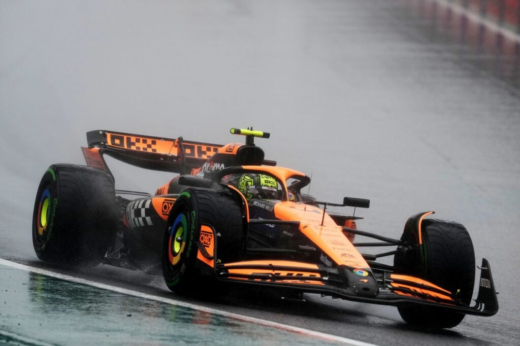 Foco da McLaren é evitar qualquer DNF até o fim do ano