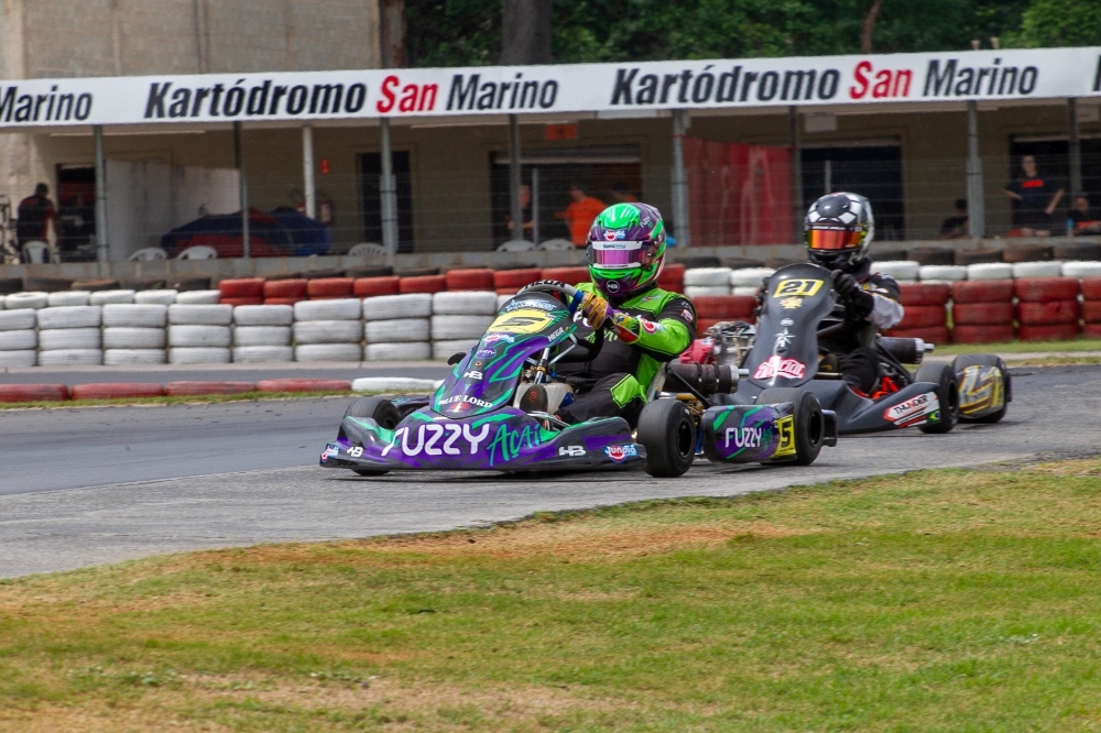 Paulo Rosa venceu o 2º turno e foi vice-campeão da F4 Master no Campeonato San Marino Fuzzy Açaí