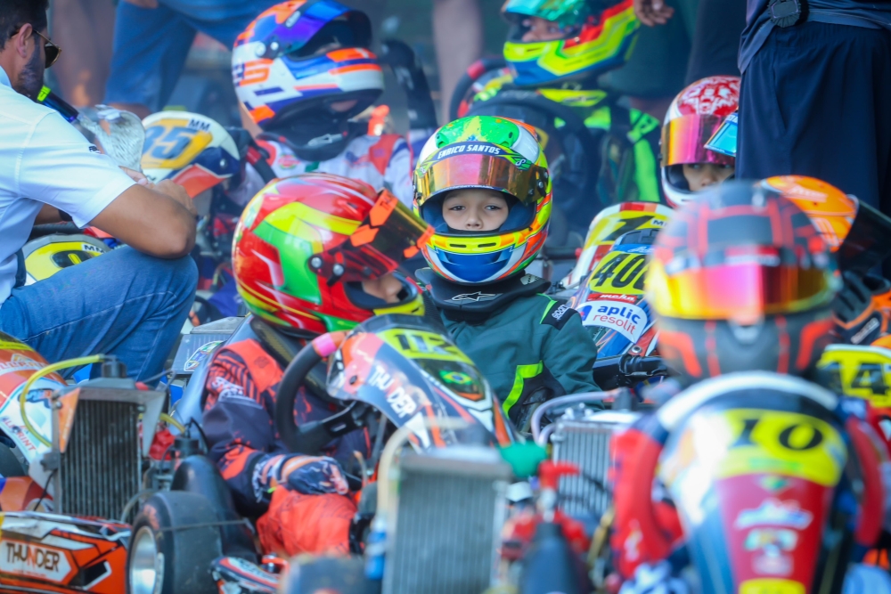 Finais das categorias Rotax e Shifter serão disputadas neste sábado; confira os grids de largada