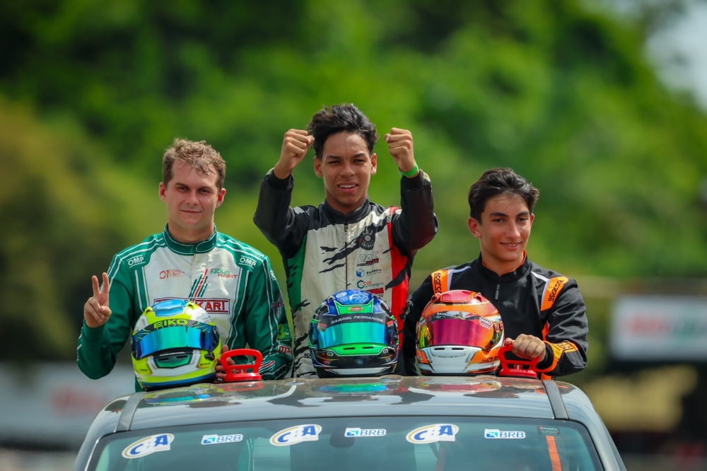 Gabriel Fernandes emociona o kartismo com a conquista do título na Rotax Max