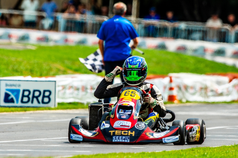 Gabriel Fernandes coroa belo desempenho em Paulínia com título brasileiro na Rotax Max