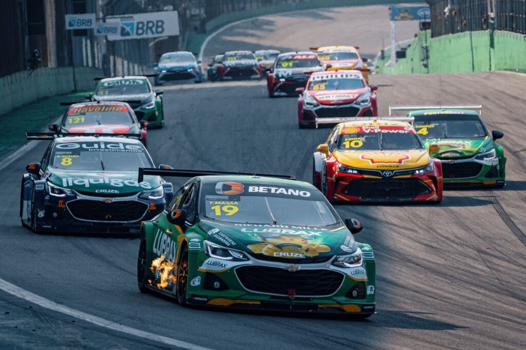 AO VIVO: Vale título! Assista à Super Final da Stock Car direto de Interlagos