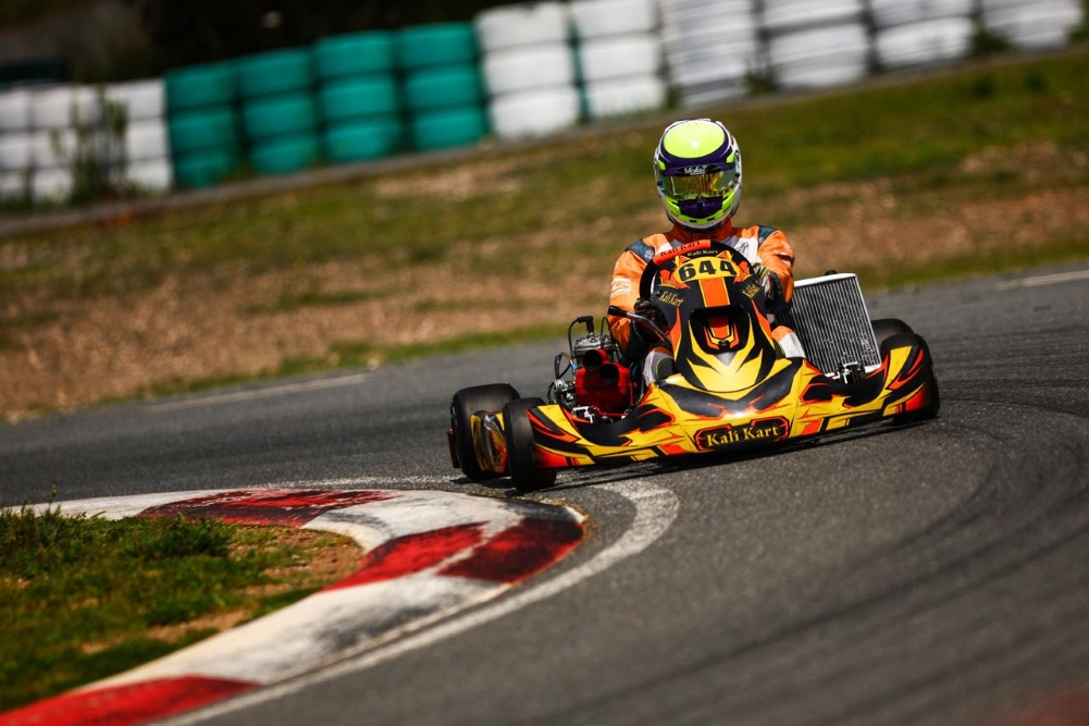 Enzo Faita disputa a 7ª etapa da Copa São Paulo Light como parte da preparação para o Campeonato Mundial FIA Karting