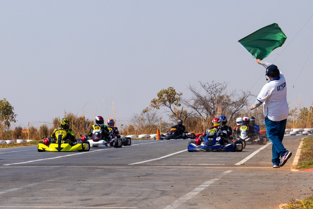 Campeonato Centro-Oeste revelou nove campeões no Brasília Kart no último sábado
