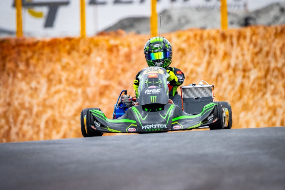 Dudu Pagliaro conquistou 100% de aproveitamento e brilhou na inauguração da V11 Arena